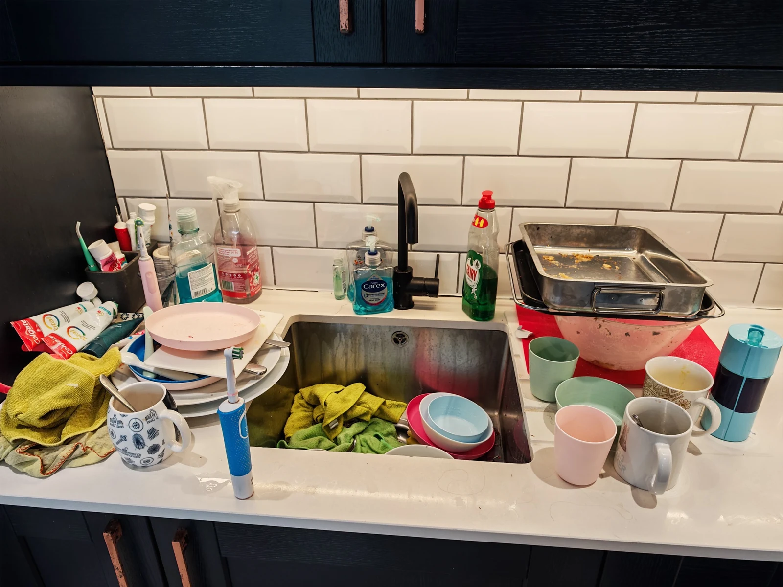 Kitchen before cleaning